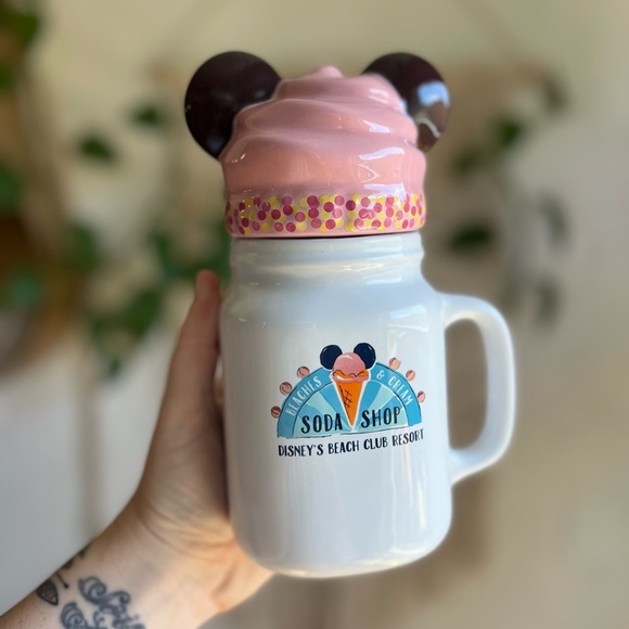 Disney Beaches & Cream Soda Shop Mug with Minnie Ears Lid – Everyday is Sundae - Picture 7 of 7